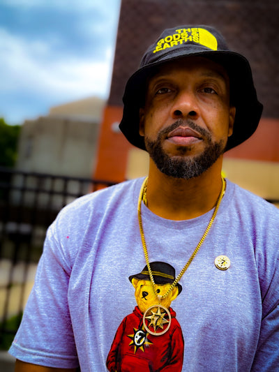 5% Universal Flag Chain