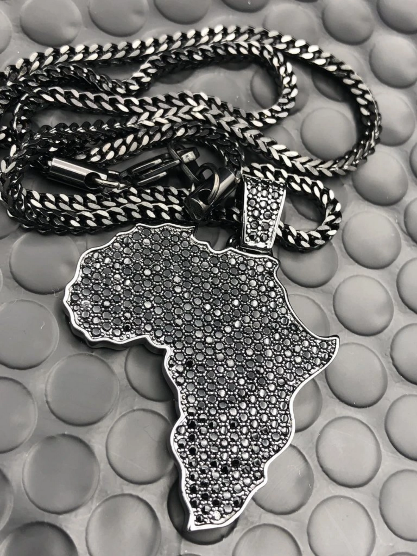 Mineral Motherland Chain