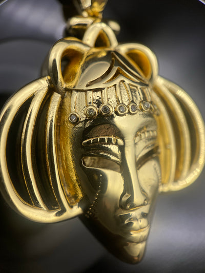 Conscious Queen Mask