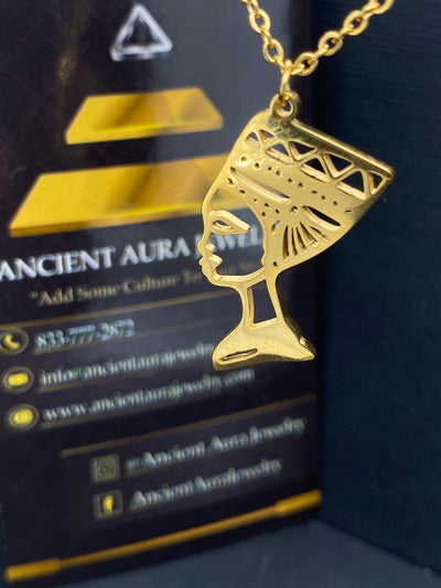 Nefertiti Outline Necklace